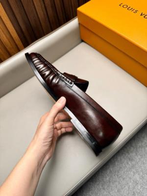 wholesale quality louis vuitton men shoes model no. 878